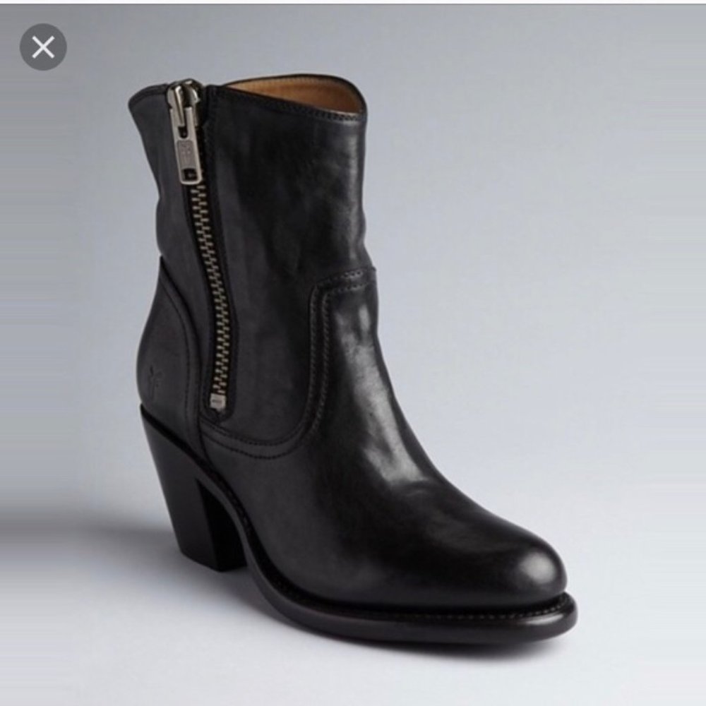 Frye Leslie Booties